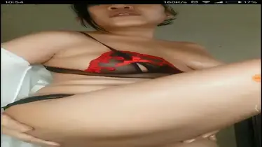 Tante Gstring Merah Hitam Luluran Colmek Memek Licin Sampe Muncrat